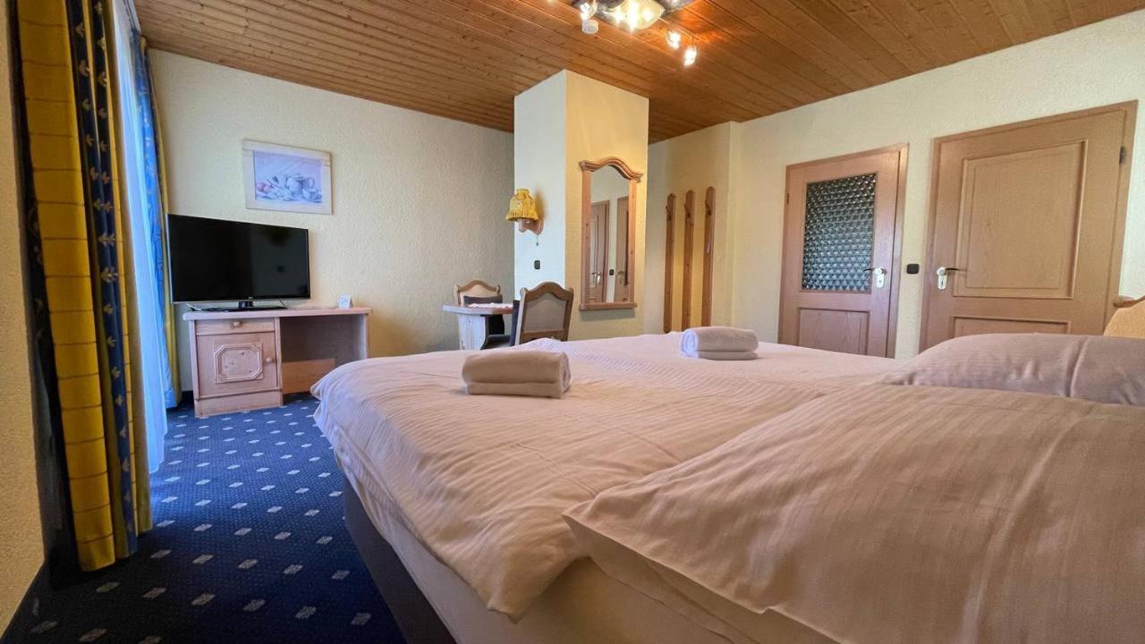 פוטנשטיין Gaestehaus Forellenhof מראה חיצוני תמונה